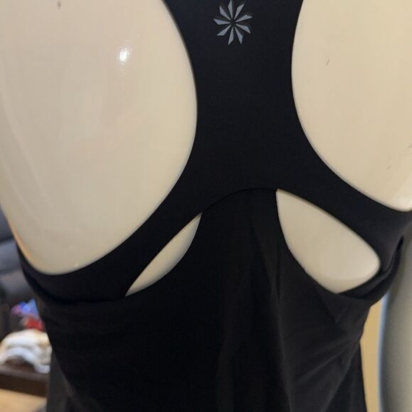 ATHLETA 2 in 1 sport top - Picture 5 of 9